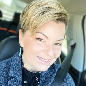 Meet your Posher, Jeanette